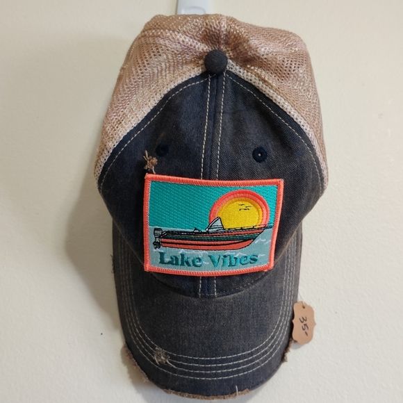 Judith March Lake Vibes Hat - Picture 8 of 12